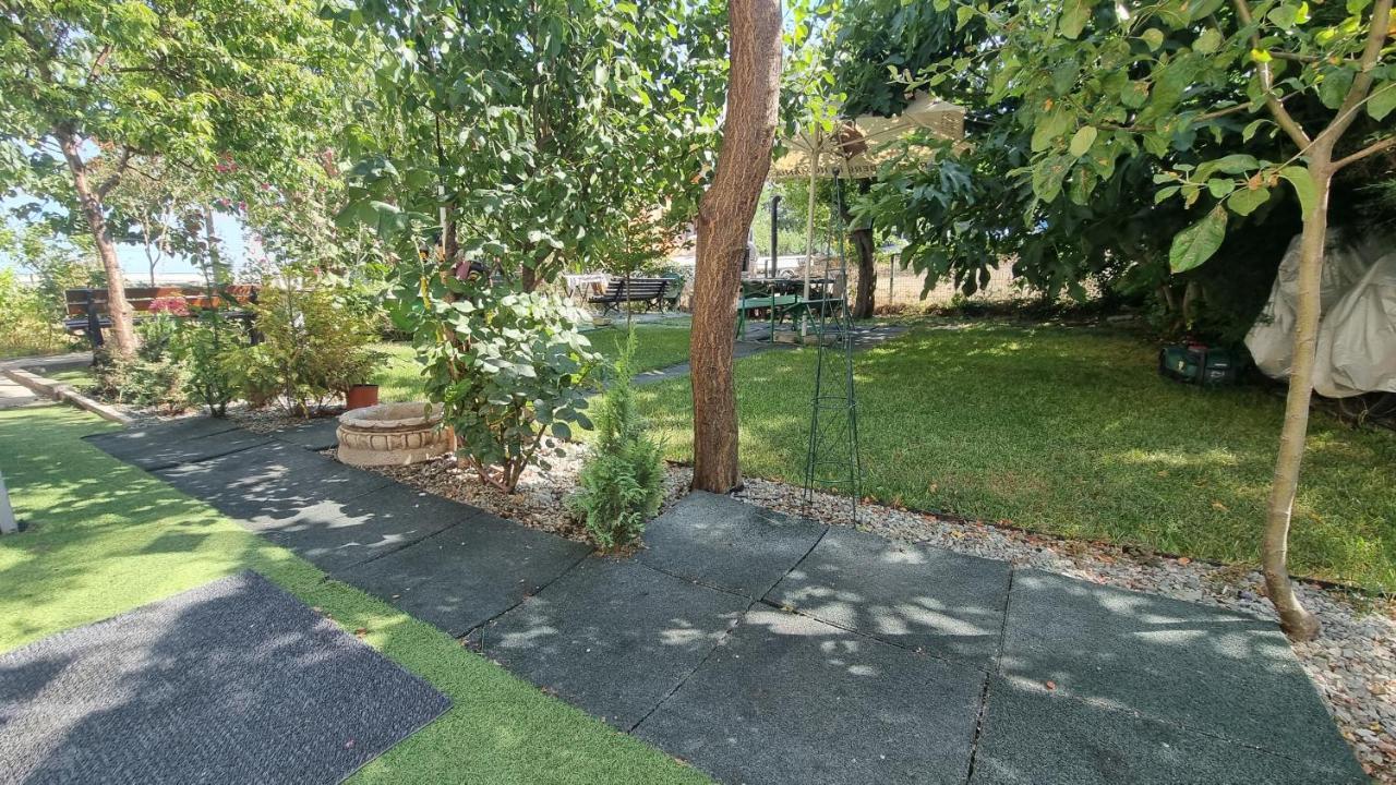 Seanest Mangalia Apartment Екстериор снимка